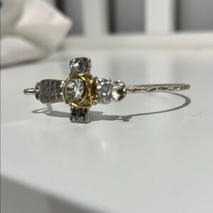 Cross bracelet